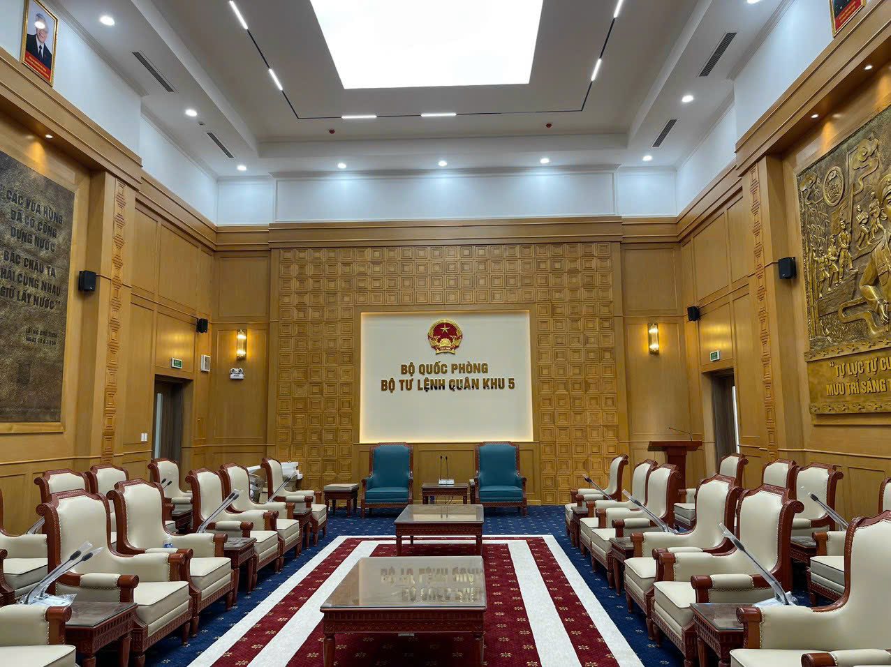 Âm thanh phòng họp bộ quốc phòng quân khu 5