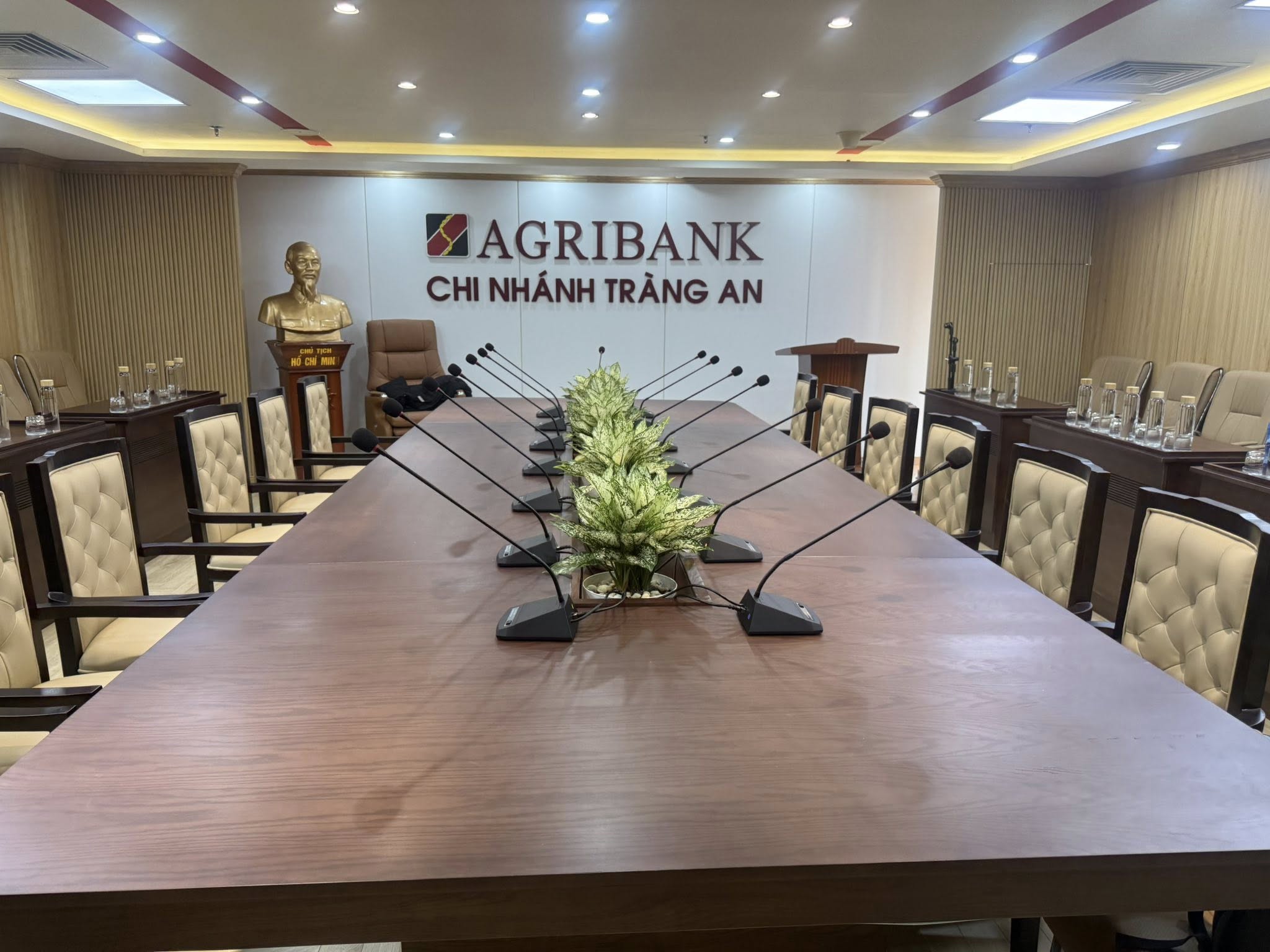 Âm thanh phòng họp ngân hàng Agribank